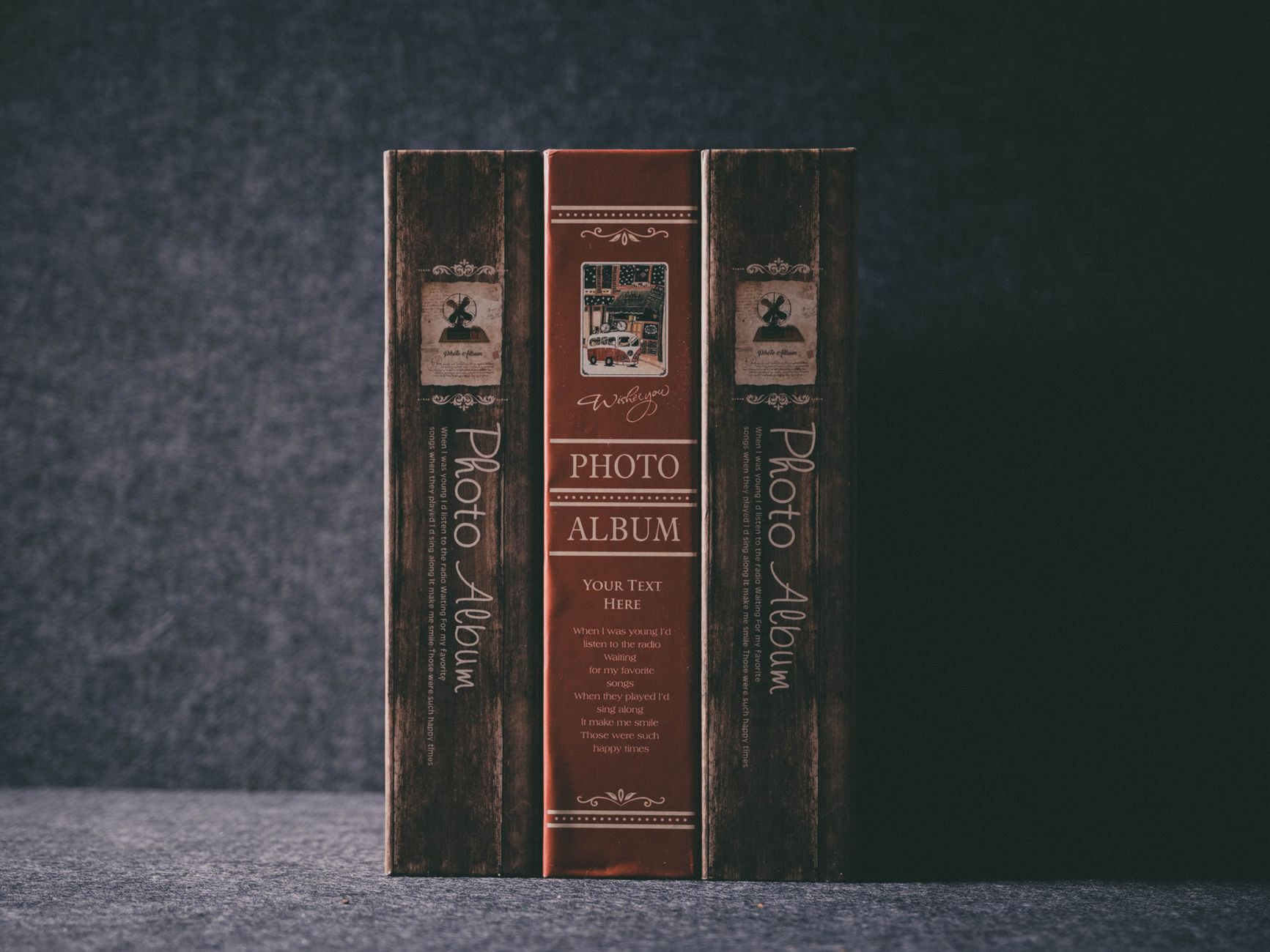Eleganckie, vintage albumy ślubne w artystycznym oświetleniu
